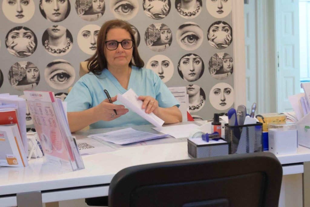 Când trebuie să mergi la ginecolog pentru prima dată? Recomandările Dr. Lorena Turculeț pentru adolescente