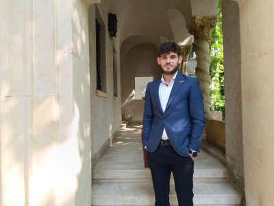 Vlad Augustin oferă brandurilor soluția completă de vizibilitate – închiriere totemuri 4K prin EkoGroup, cu impact garantat